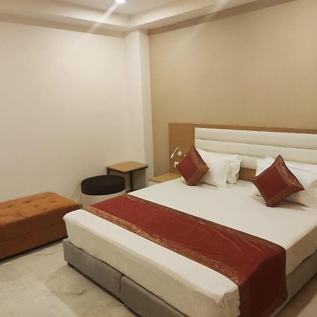 Hotel Xenia Varanasi Luaran gambar